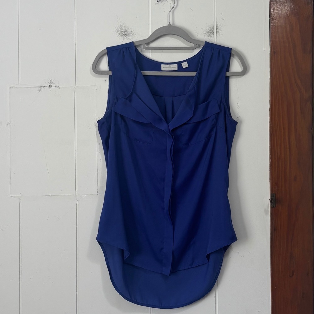 New York & Company Royal Blue Sleeveless V-Neck Button Down Blouse Medium